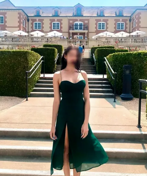 Aroa, 32 años