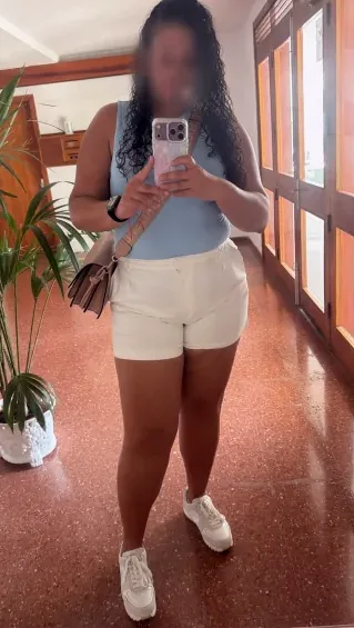 Manuela, 33 años