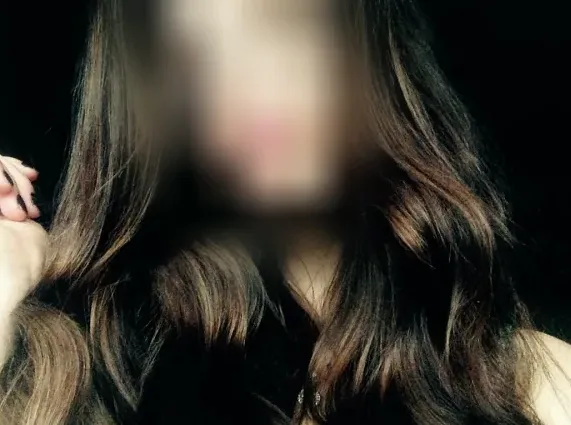 Nawal, 31 años